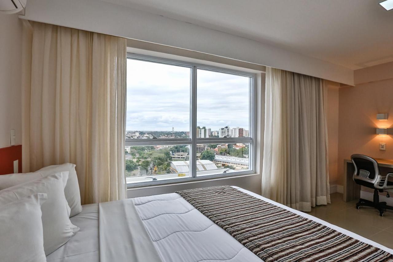 Ramada Hotel & Suites Campos Pelinca Campos dos Goytacazes Exterior photo