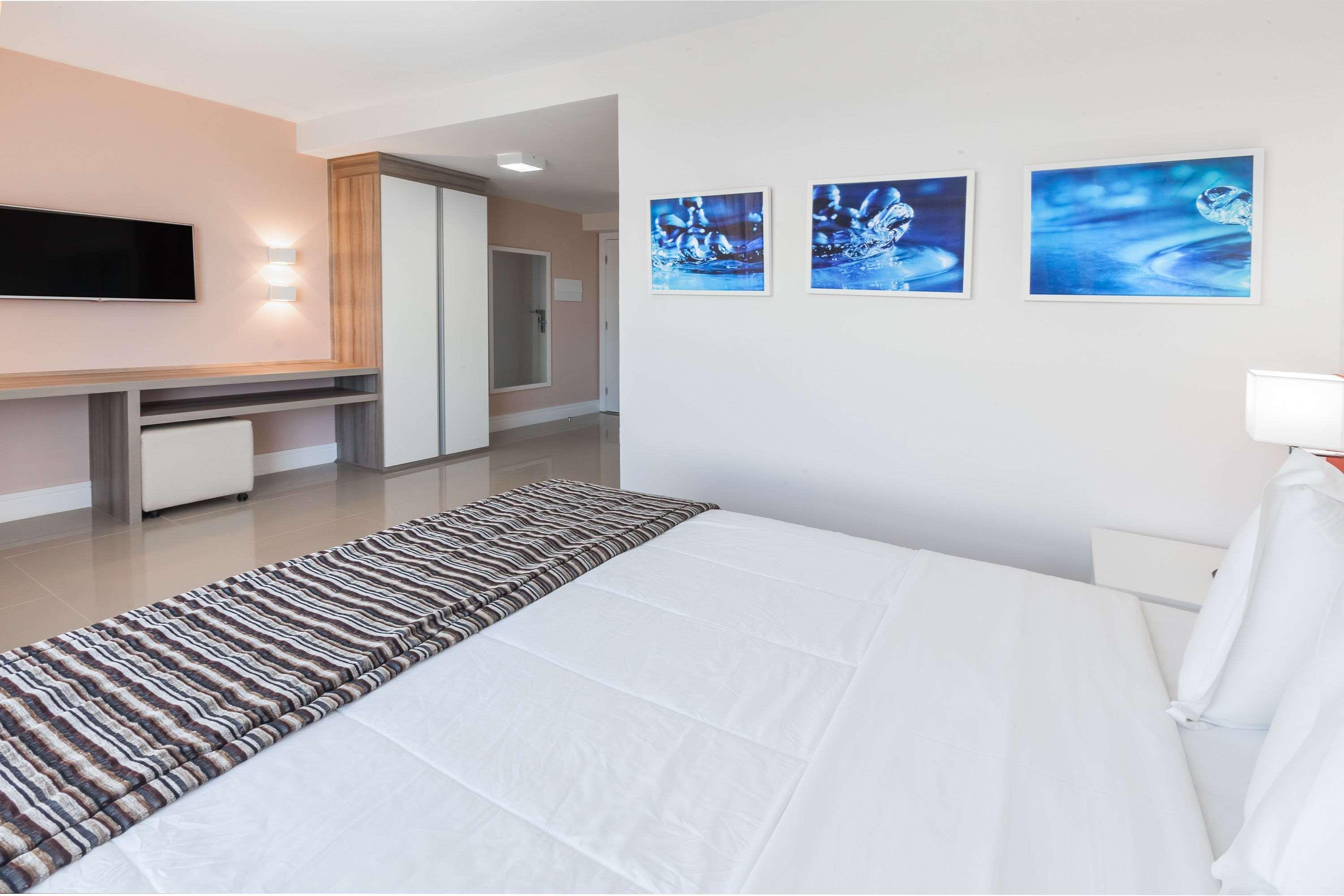 Ramada Hotel & Suites Campos Pelinca Campos dos Goytacazes Exterior photo