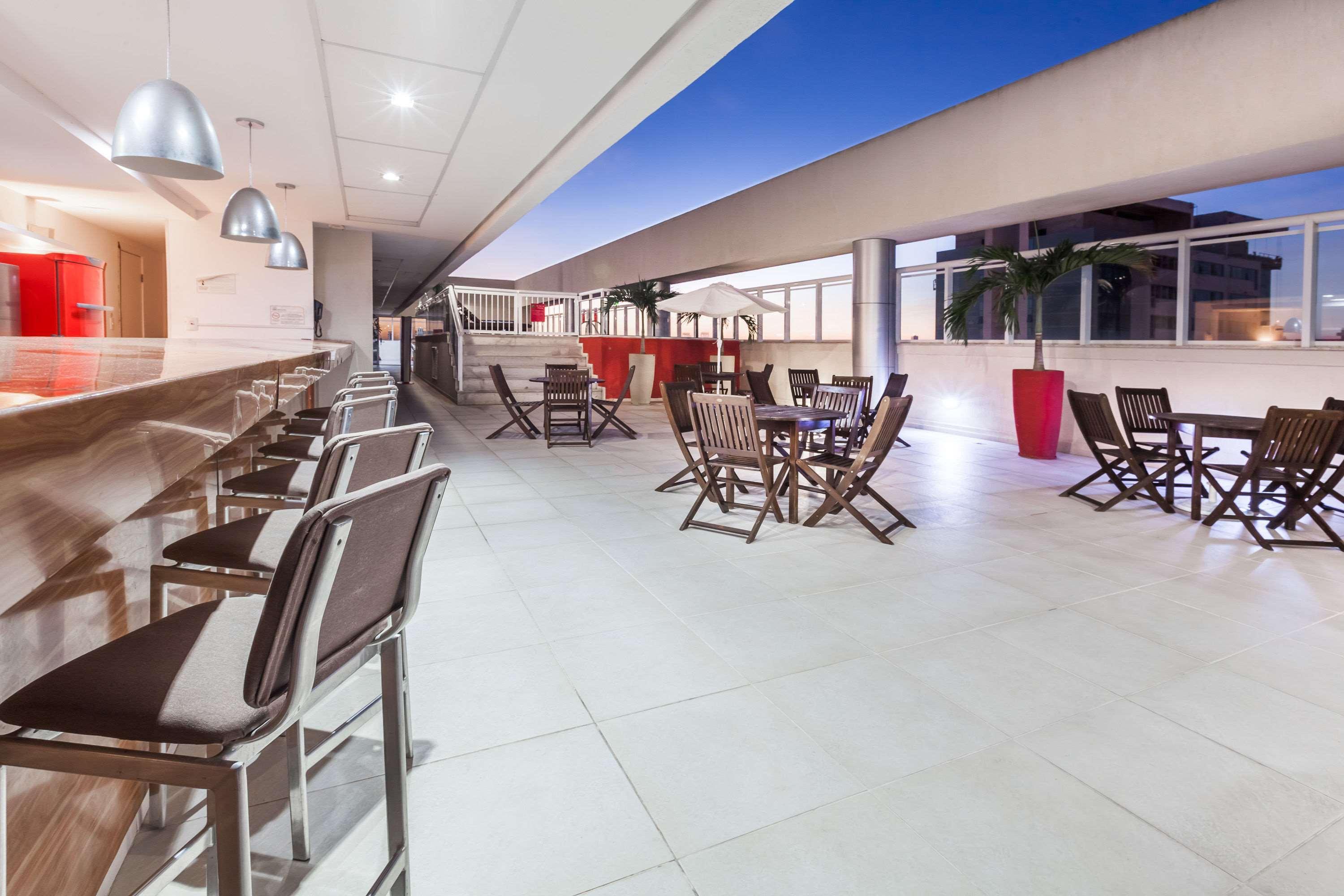 Ramada Hotel & Suites Campos Pelinca Campos dos Goytacazes Exterior photo