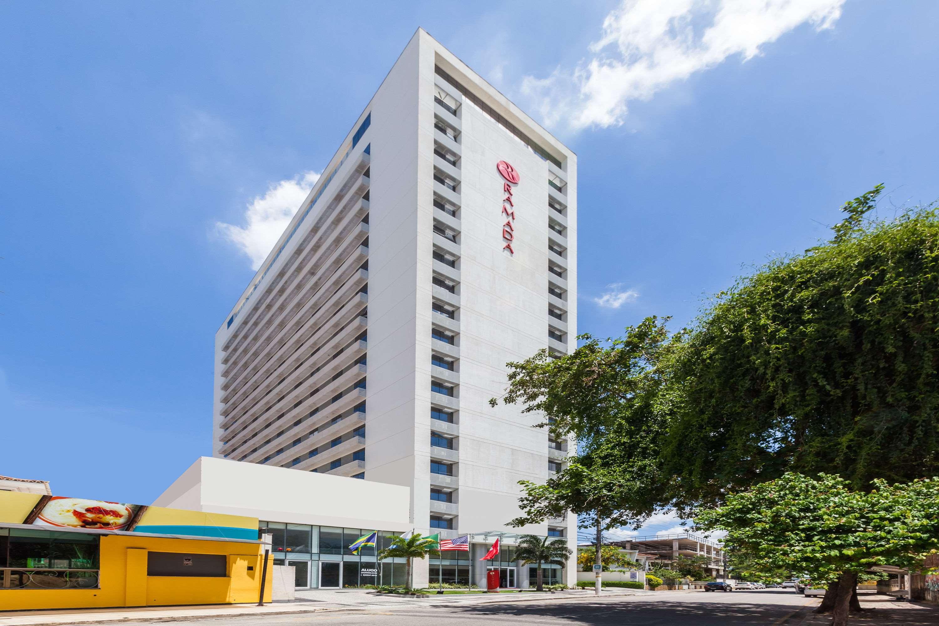 Ramada Hotel & Suites Campos Pelinca Campos dos Goytacazes Exterior photo