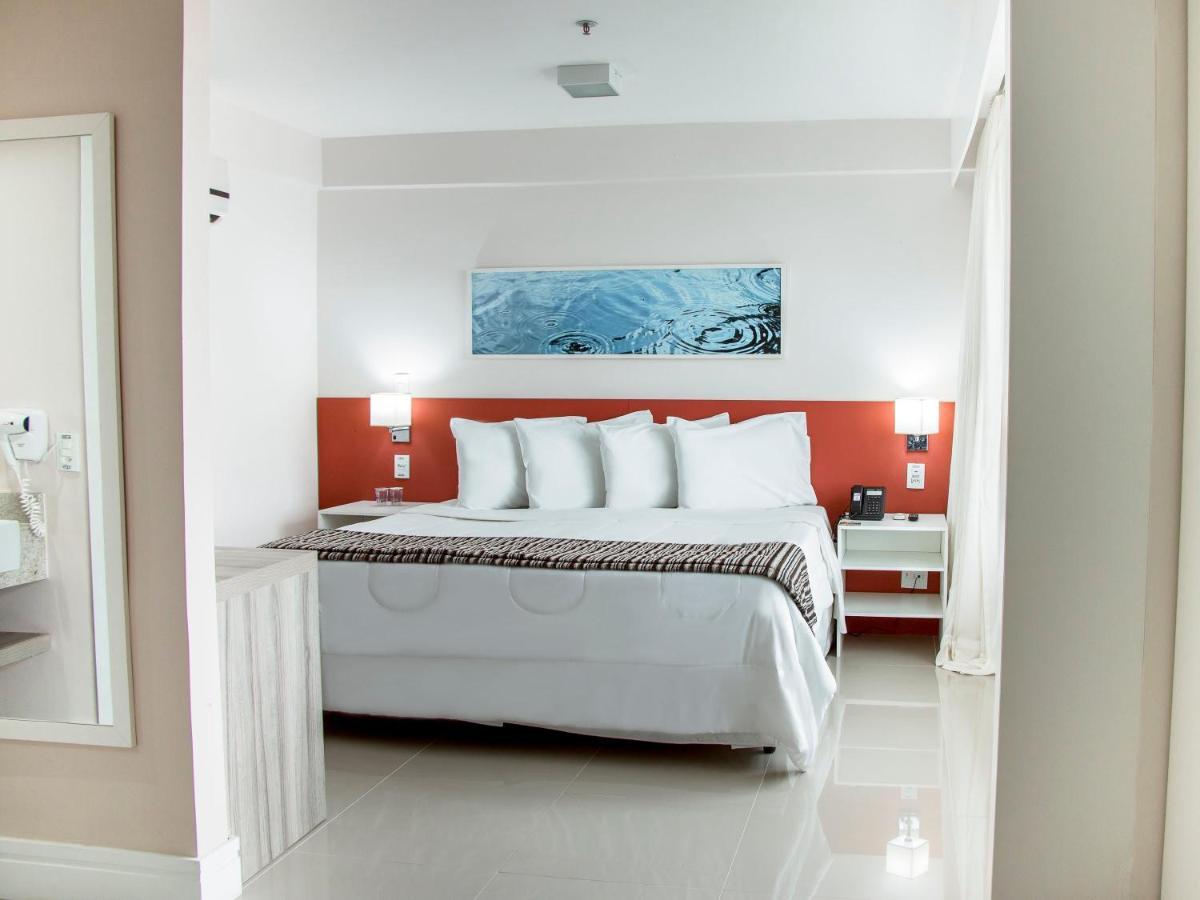 Ramada Hotel & Suites Campos Pelinca Campos dos Goytacazes Exterior photo