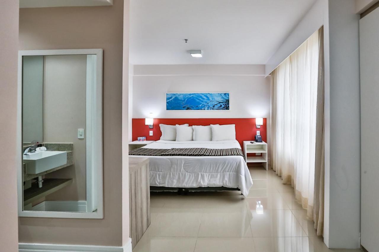 Ramada Hotel & Suites Campos Pelinca Campos dos Goytacazes Exterior photo