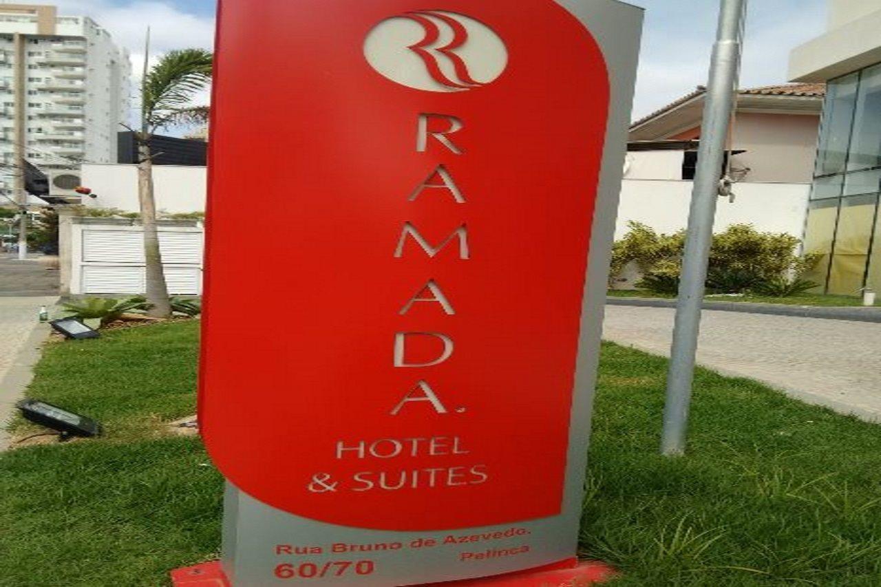 Ramada Hotel & Suites Campos Pelinca Campos dos Goytacazes Exterior photo